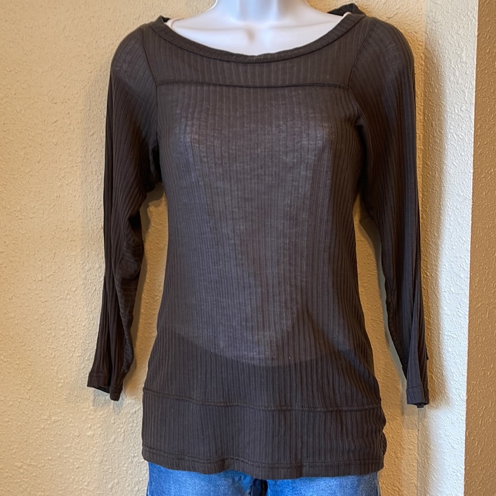 4/$20- Marc By Marc Jacobs - Brown 3/4 Sleeve Ribbed Top- Size XS